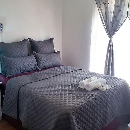 Queens Palace Pretoria-Noord エクステリア 写真