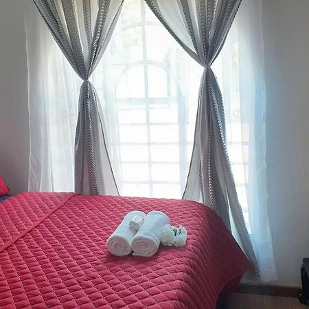 Queens Palace Pretoria-Noord エクステリア 写真