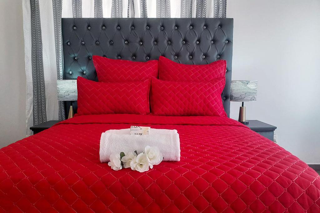 Queens Palace Pretoria-Noord エクステリア 写真