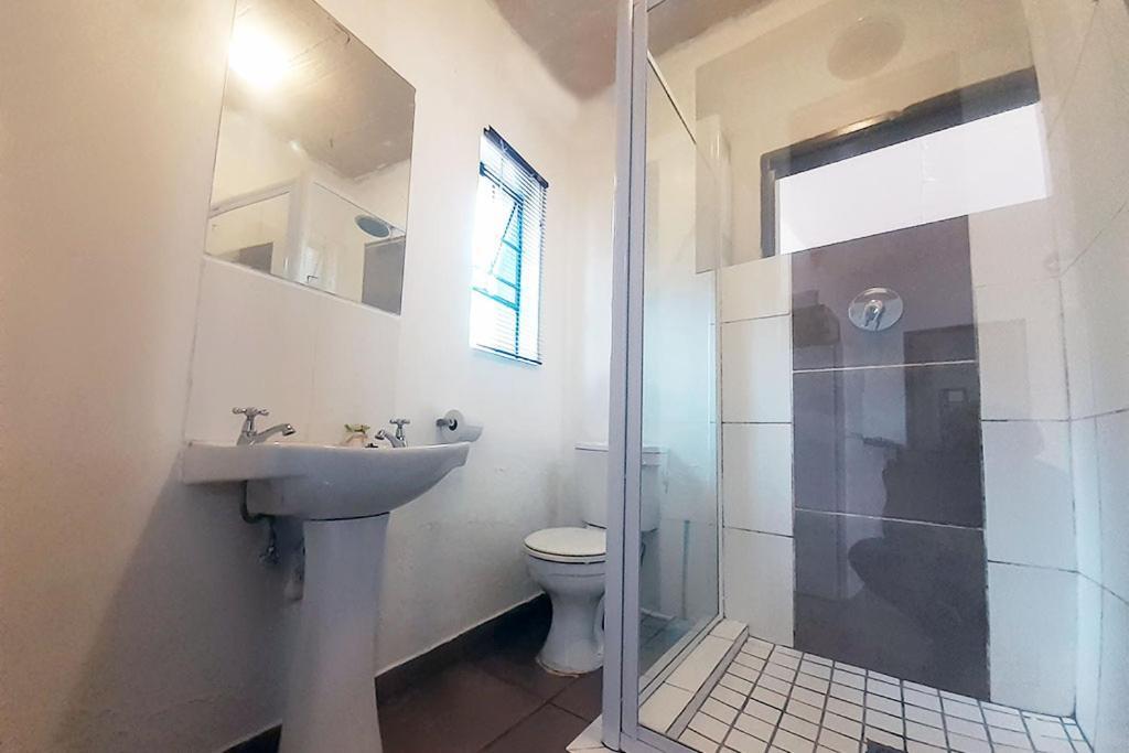 Queens Palace Pretoria-Noord 部屋 写真