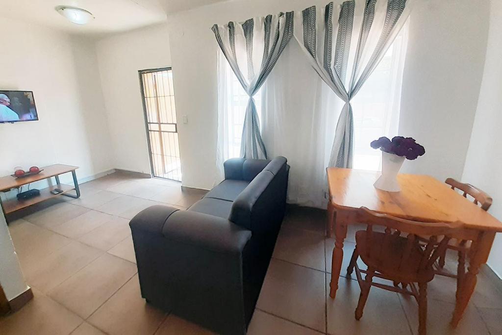 Queens Palace Pretoria-Noord 部屋 写真