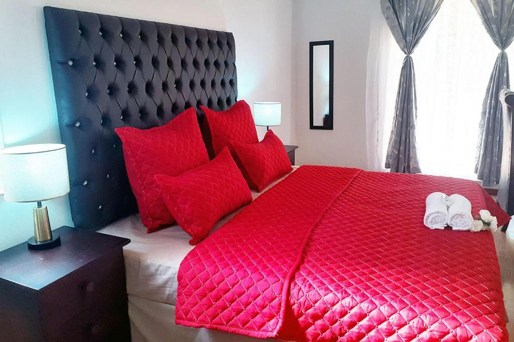 Queens Palace Pretoria-Noord 部屋 写真